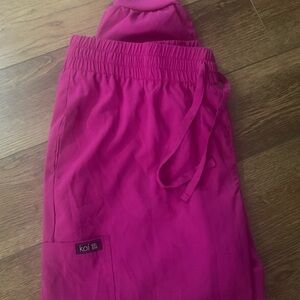 Koi Basics Gemma 5-Pocket Drawstring Waist Cargo  Fuchsia “Flamingo” Joggers